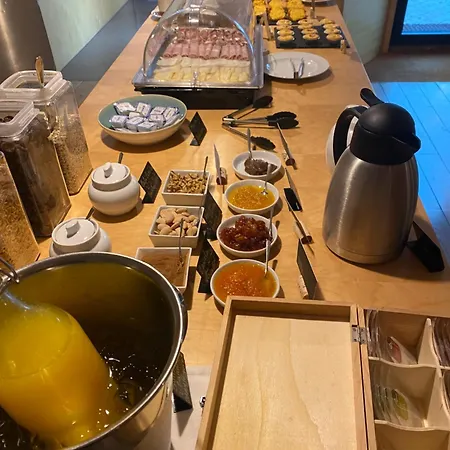 Colmeal Countryside 4*