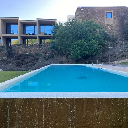 Colmeal Countryside 4*