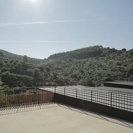 Colmeal Countryside 4*