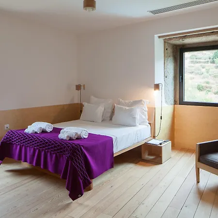 Colmeal Countryside Отель 4*