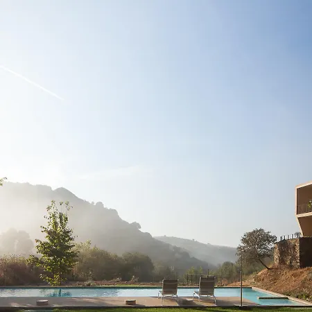 Colmeal Countryside 4*