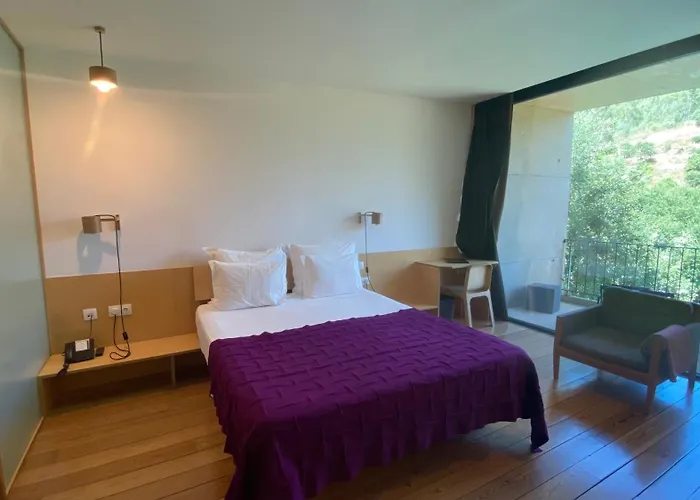 Colmeal Countryside Фигейра-ди-Каштелу-Родригу