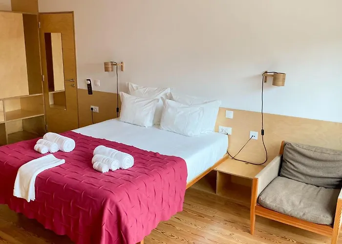 Отель Colmeal Countryside