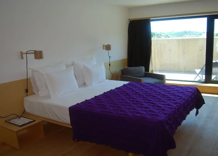 Colmeal Countryside Отель 4*