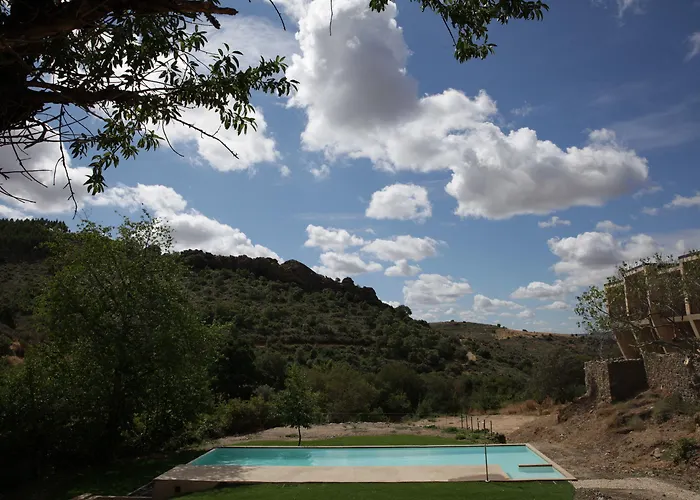 Отель Colmeal Countryside