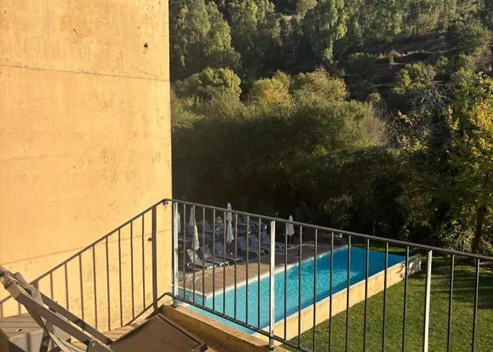 Colmeal Countryside Отель 4*