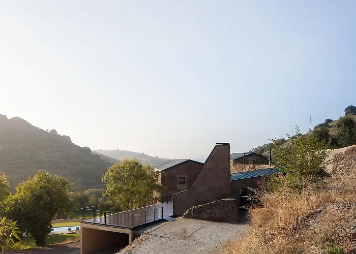 Colmeal Countryside Hotel 4*