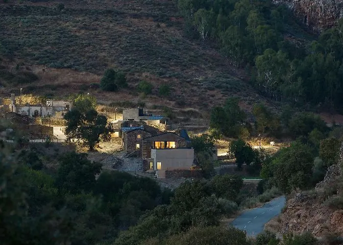 Colmeal Countryside Hotel 4*